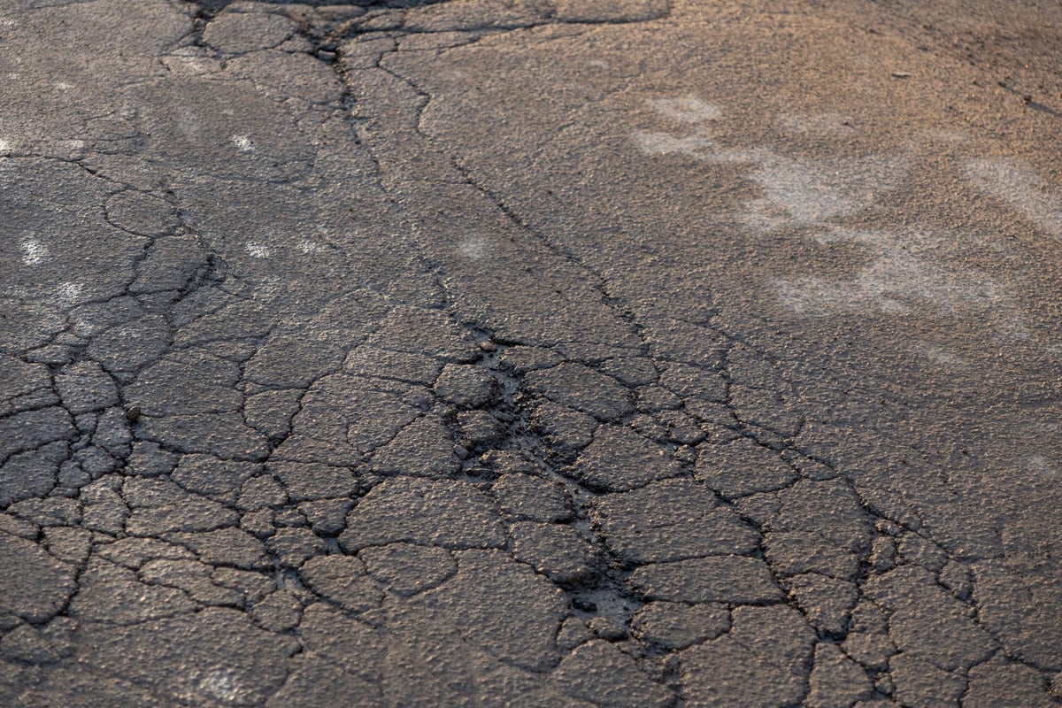 5 Signs Your Driveway Needs Repairing or Resurfacing